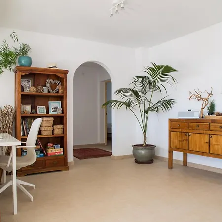 Tauro Platero Beach Bungalow *