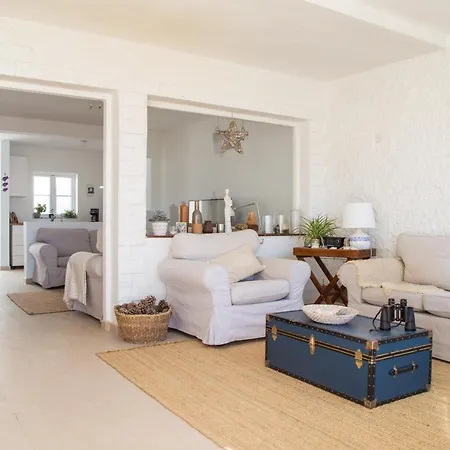 Tauro Platero Beach Bungalow Villa